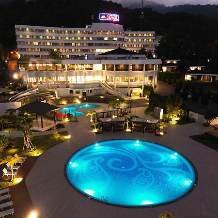 Surya Hotel & Cottages Prigen Esterno foto