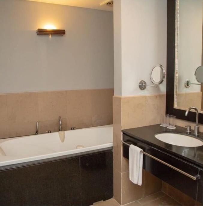 Surya Hotel & Cottages Prigen Esterno foto