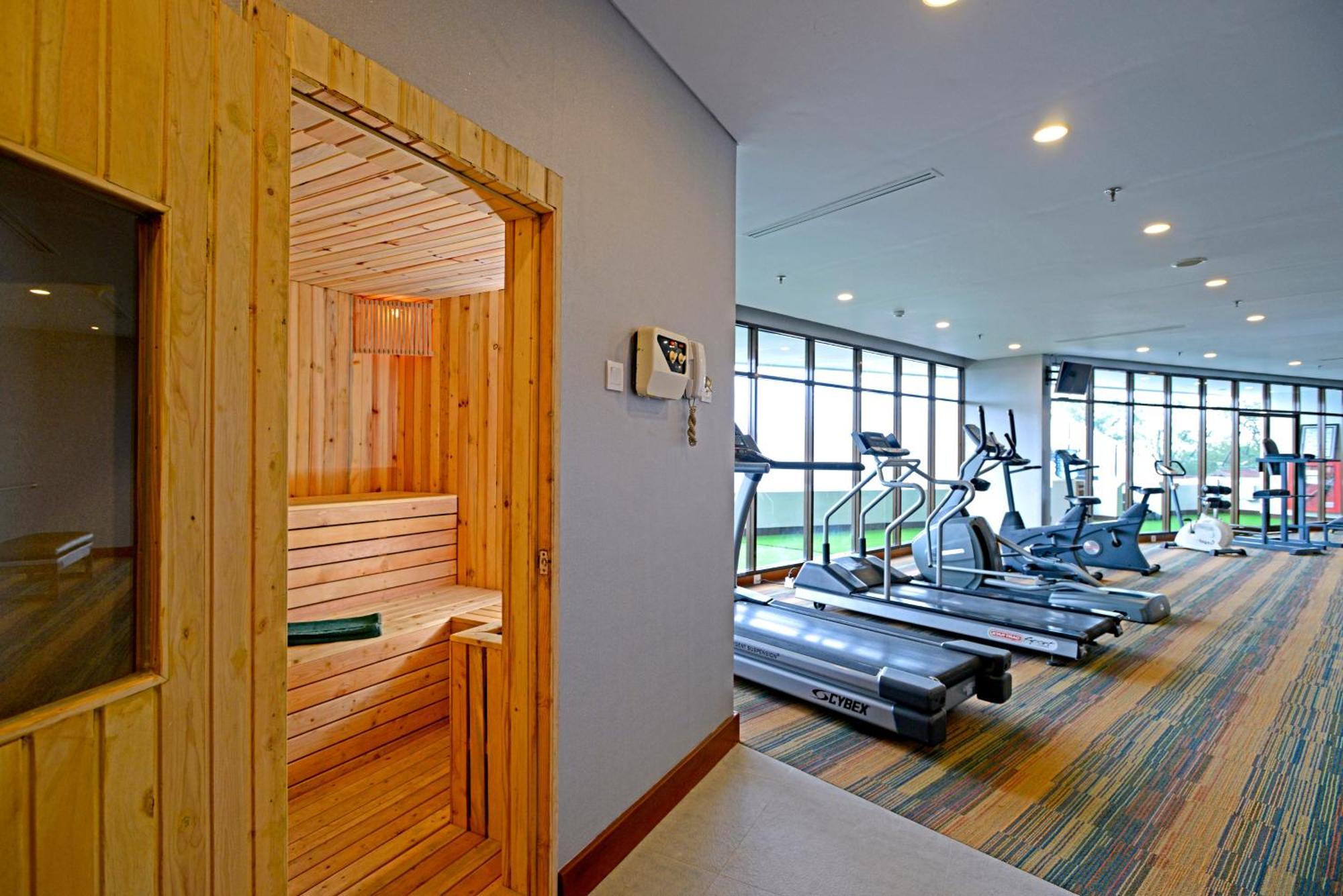 Surya Hotel & Cottages Prigen Esterno foto