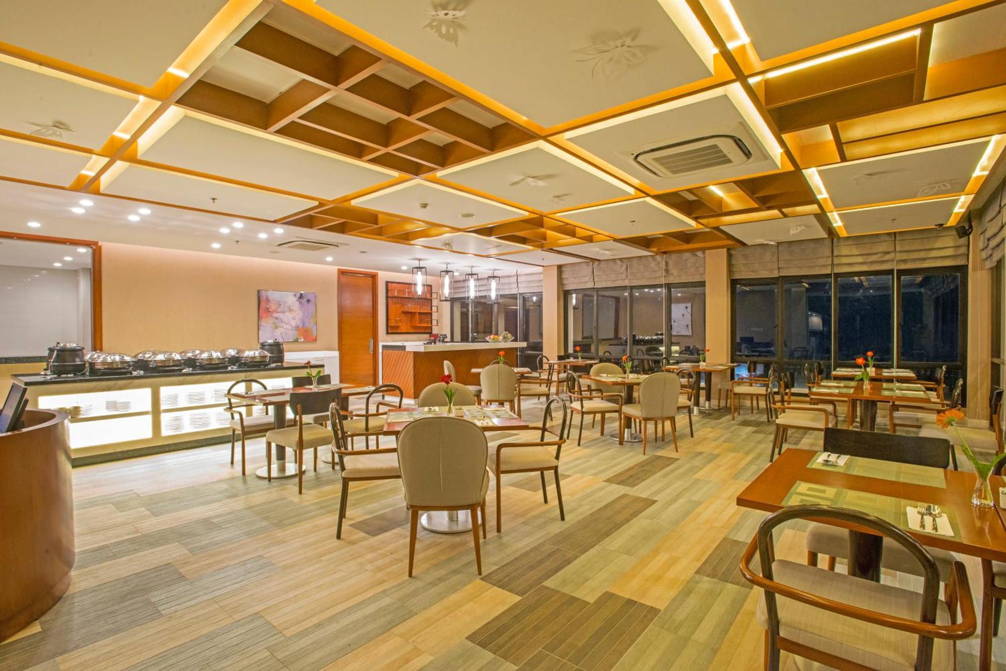 Surya Hotel & Cottages Prigen Esterno foto